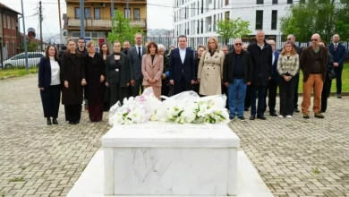 haxhiu-perkujton-konushevcin-dhe-malajn-ne-28-vjetorin-e-vrasjes-se-tyre
