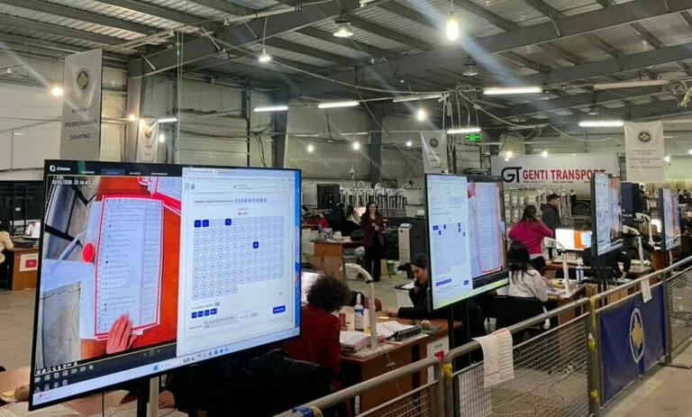 perfundon-numerimi-i-votave-per-deputete-ne-pese-qendra
