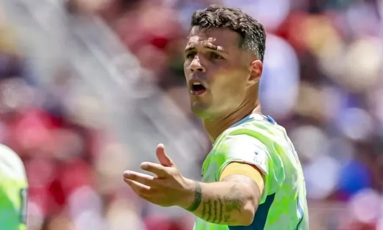 xhaka-kritikon-bashkelojtaret:-duhet-te-degjoni-cfare-thote-trajneri