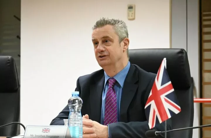 hargreaves-kerkon-sa-me-shpejt-parlament-te-qendrueshem,-qeveri-funksionale-dhe-presidence