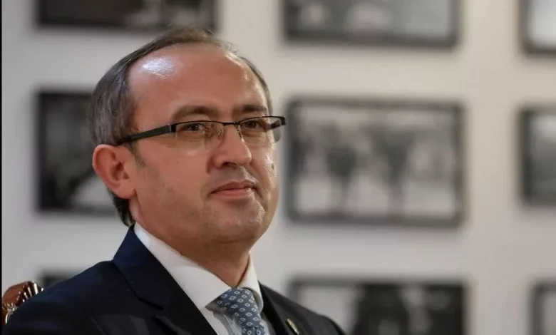 avdullah-hoti:-duhet-ta-ridefinojme-komplet-strukturen-udheheqese-te-partise