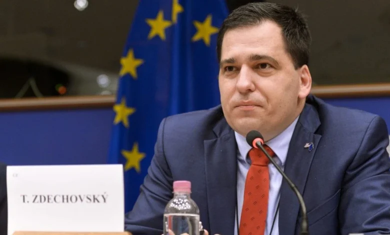 pas-deklarates-se-paunoviqit,-eurodeputeti-cek-kerkon-perjashtimin-e-serbise-nga-negociatat-me-be-ne