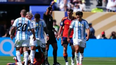 fifa-heton-perleshjen-ne-fushe-pas-finales-spanje-argjentine