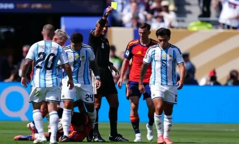 fifa-heton-perleshjen-ne-fushe-pas-finales-spanje-argjentine