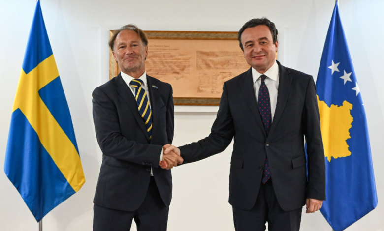 kurti-falenderon-ambasadorin-suedez-ne-perfundim-te-mandatit:-suedia-ka-qene-prane-kosoves-ne-ditet-me-te-veshtira