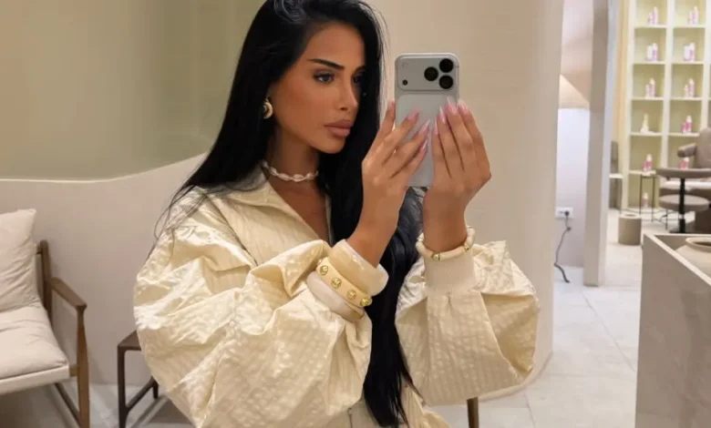 kaderi-shfaqet-kaq-me-stil-ne-kete-veshje