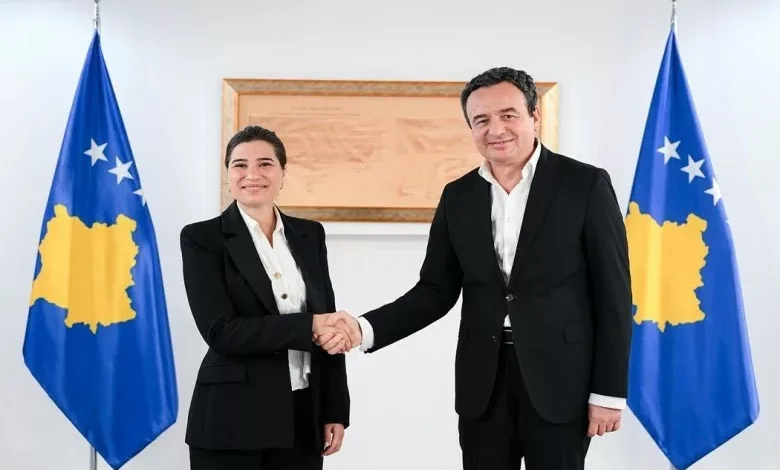 kurti-pret-deputeten-e-parlamentit-kantonal-te-bernes,-shasime-osmani