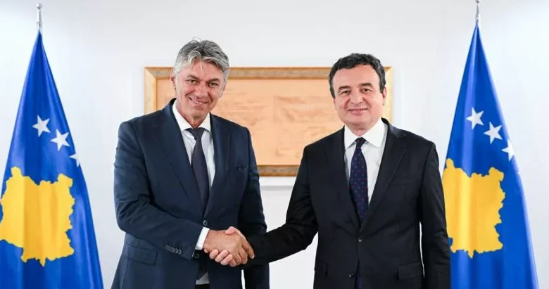 kurti-pret-ne-takim-kryetarin-e-partise-lidhja-shqiptare,-ziadin-sela,-diskutojne-per-aktualitetin-ne-kosove