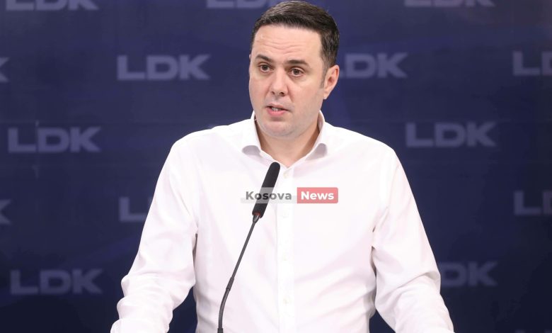 abdixhiku:-ldk-ja-terhiqet-nga-cdo-kerkese-per-pozita-dhe-merr-persiper-te-kontribuoje-pa-asnje-perfitim-politik-ne-shmangien-e-krizes-aktuale