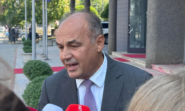 hoxhaj-per-takimin-e-thirrur-nga-haxhiu:-s’ka-proces-tjeter-politik-pa-u-konstituuar-kuvendi