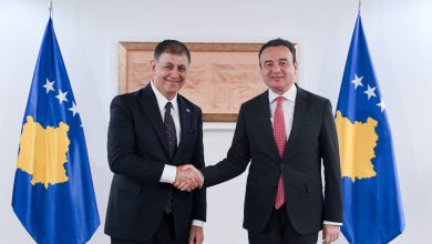 kurti-pret-kryetarin-e-izmirit,-diskutojne-thellimin-e-bashkepunimit-kosove–turqi