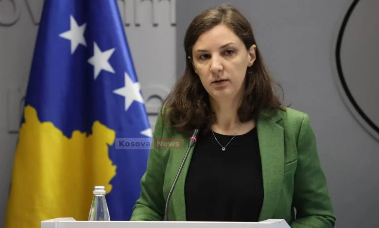 rizvanolli-reagon-per-tenderin:-perzgjedhjen-e-nenkontraktorit-ne-serbi-nuk-e-ka-bere-trainkosi