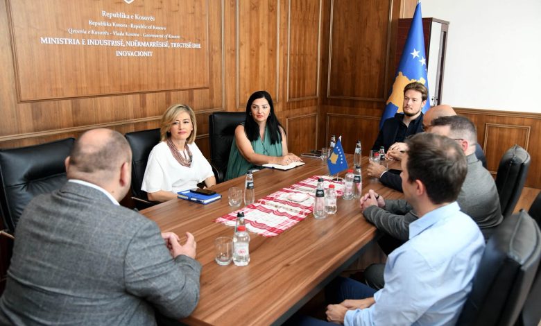 ministrja-kusari-takon-perfaqesuesit-e-kompanise-prestigjioze-belge-settlemint,-mundesi-per-terheqjen-e-investimeve-te-huaja-direkte