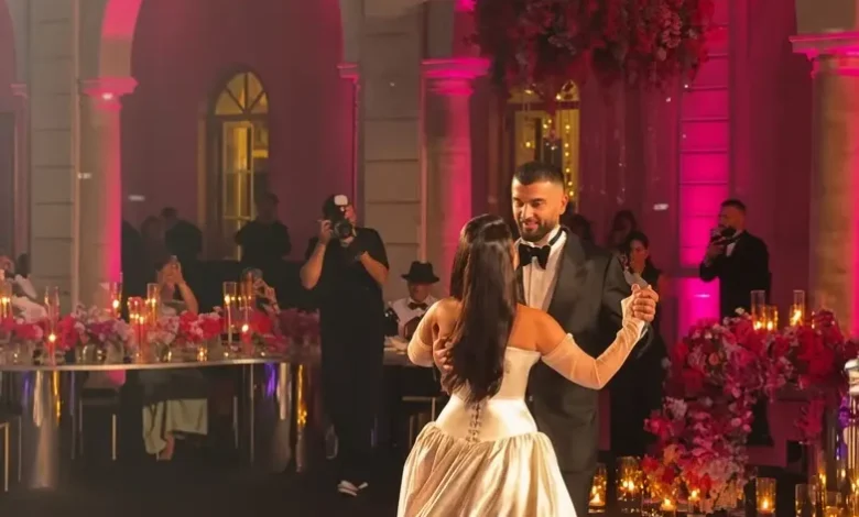 dashuria-ne-ritmin-e-muzikes:-kida-dhe-ajbi-ndajne-momentin-e-pare-si-cift-i-martuar