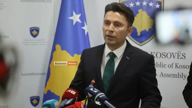 rrustemi:-eshte-absurde-qe-gjashte-deputete-te-mbajne-peng-fatin-e-dy-milione-njerezve
