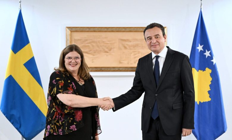 kurti-takon-ambasadoren-e-re-te-suedise-ne-kosove,-kerkon-vazhdimin-e-mbeshtetjes-per-integrimin-euro-atlantik