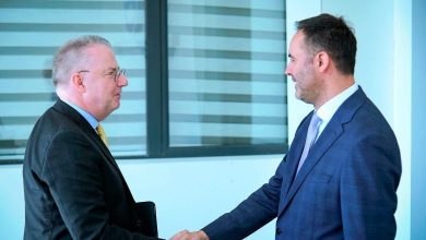 konjufca-dhe-schubel-diskutojne-agjenden-evropiane-te-kosoves