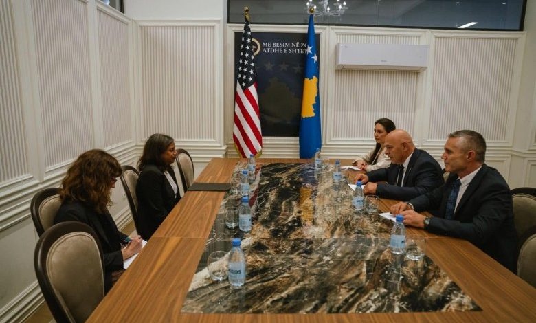 gjini-takon-prattipatin,-diskutojne-per-zhvillimet-aktuale-ne-kosove
