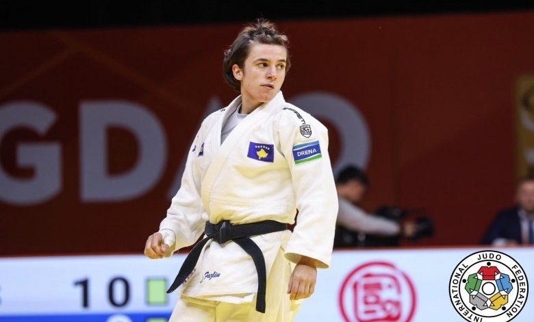 laura-fazliu-lufton-per-medaljen-e-bronzte-ne-grand-slamin-e-hungarise