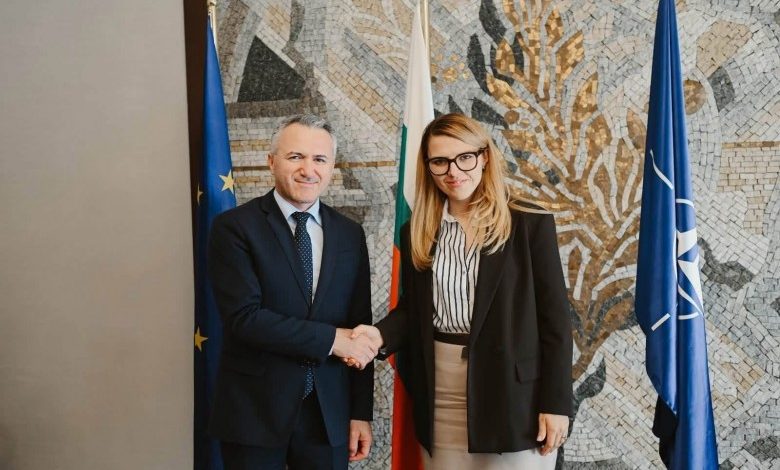 zulfaj-takon-kryediplomaten-bullgare,-diskutojne-per-procesin-e-integrimit-te-kosoves-ne-be