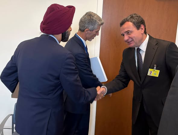 kurti-takon-presidentin-e-bankes-boterore,-diskutojne-per-progresin-e-jashtezakonshem-te-kosoves-ne-vitet-e-fundit