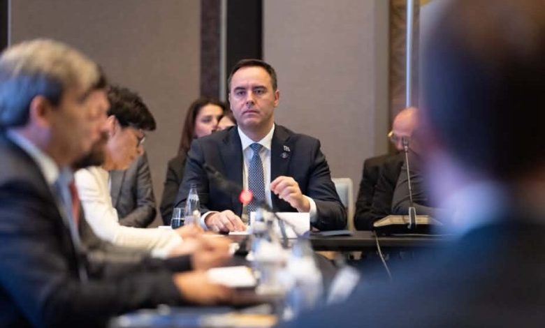 procesi-i-berlinit,-konjufca-kerkon-trjatim-te-barabarte-per-te-gjitha-shtetet-e-rajonit,-ngre-shqeteisme-per-shqiptaret-e-lugines