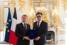 ambasadori-i-kosoves-ne-france-i-dorezon-kredencialet-presidentit-macron
