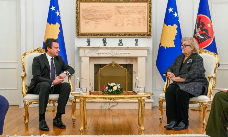 shiroka-pula-shpreh-gatishmerine-per-bashkepunim-te-ngushte-me-kurtin