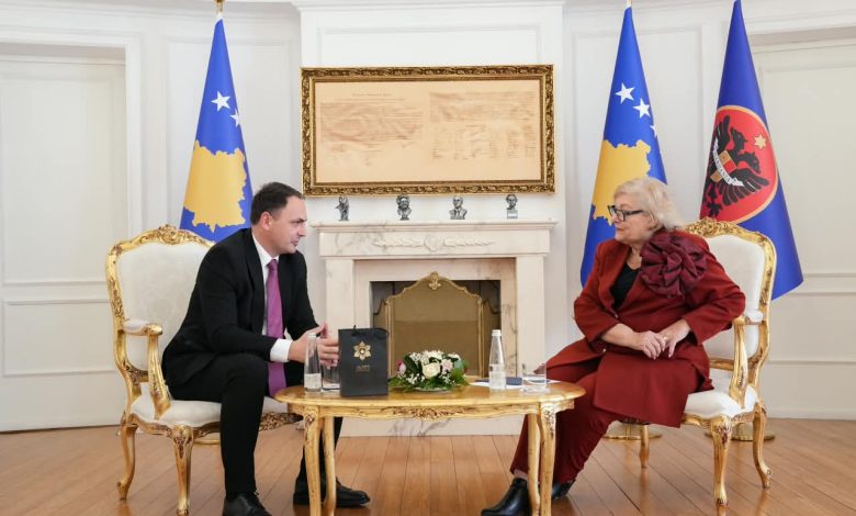 presidentja-shiroka-pula-priti-ne-takim-drejtorin-e-aki-se,-petrit-ajeti