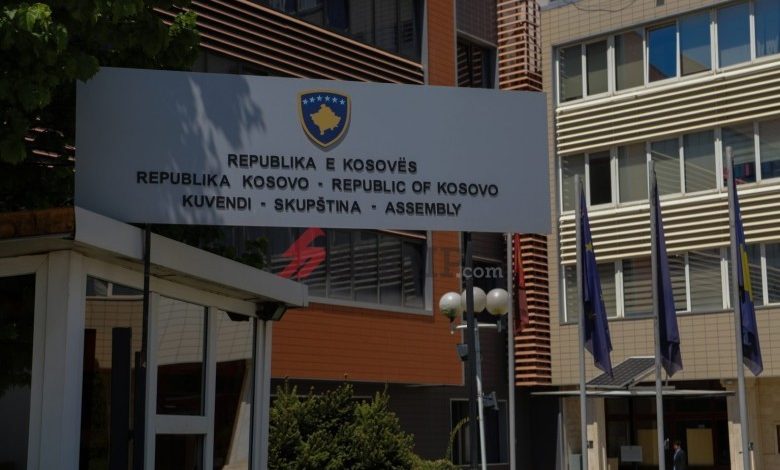 komisionet-parlamentare-shqyrtojne-ndryshimet-buxhetore-per-sivjet