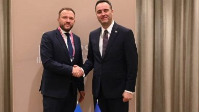 konjufca-takohet-me-ministrin-estonez:-kercenimet-nga-serbia-dhe-ndikimi-rus-rrezikojne-sigurine-ne-ballkanin-perendimor