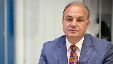 enver-hoxhaj-zyrtarizohet-si-perfaqesues-i-pdk-se-ne-grupin-punues-per-apelin-ne-hage