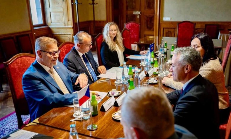 zulfaj-ne-prage,-kerkon-avancimin-e-aplikimit-te-kosoves-per-anetaresim-ne-be
