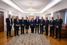 shiroka-pula-u-ben-thirrje-shqiptareve-te-lugines-te-votojne-me-25-tetor