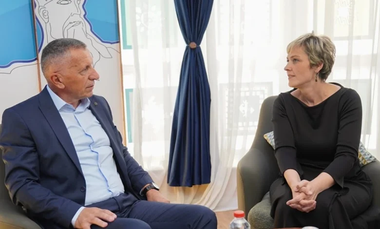 koalicioni-shqiptar-siguron-dy-mandate-ne-kuvendin-e-serbise,-synon-te-tretin