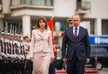 haxhiu-nis-viziten-zyrtare-ne-shkup,-takohet-me-afrim-gashin