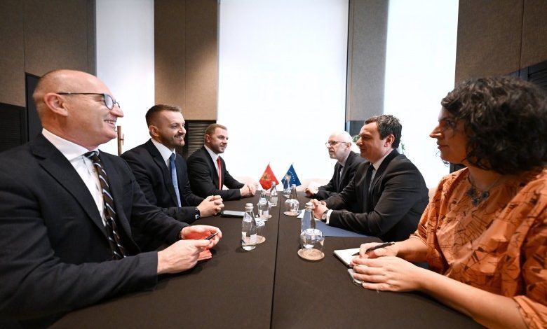 kurti-dhe-dukaj-diskutojne-per-thellimin-e-bashkepunimit-ndermjet-kosoves-dhe-malit-te-zi