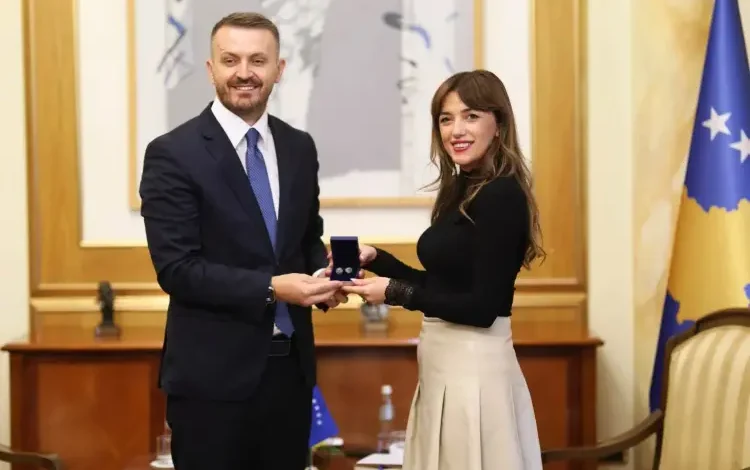 haxhiu-takon-ministrin-malazez,-diskutojne-per-bashkepunimin-dhe-integrimin-evropian