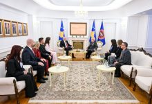 presidentja-pret-ne-takim-zv.kryeministrin-damka,-diskutojne-per-perfaqesimin-e-komuniteteve-ne-institucione