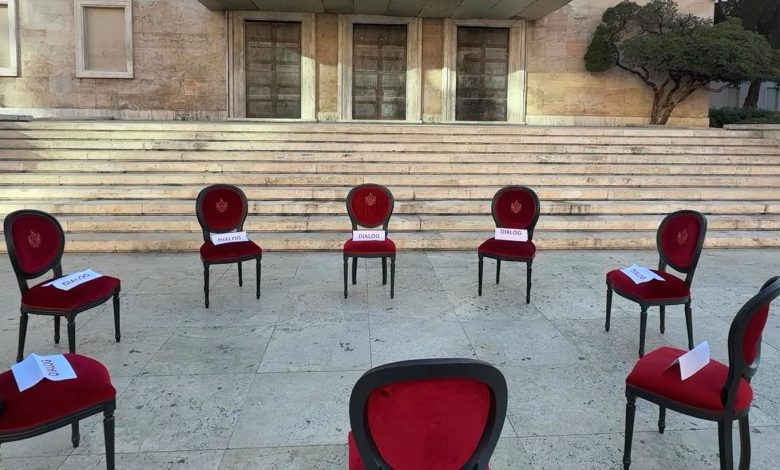rama-kerkon-serish-dialog-me-studentet-dhe-pedagoget-ne-proteste