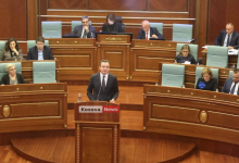kurti-pas-votimit-te-ligjit-per-byrone:-na-vonuan-per-me-shume-se-tre-vjet,-por-nuk-do-te-na-ndalin-ne-synimin-tone-te-drejte