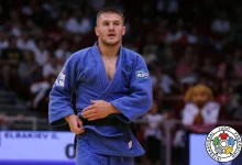 akil-gjakova-mposhtet-ne-cerekfinale,-vazhdon-ne-repesazh-per-medaljen-e-bronzte